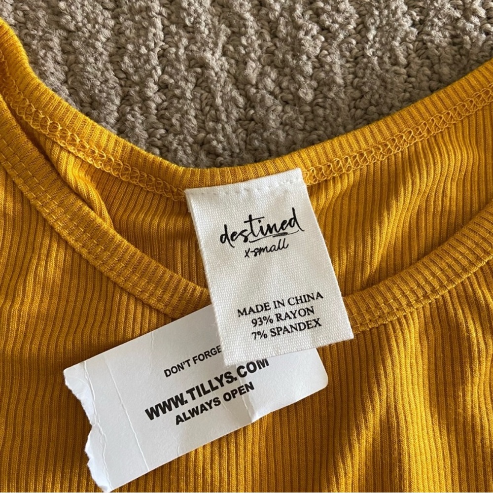 Cropped Tee - Picture 2 of 2